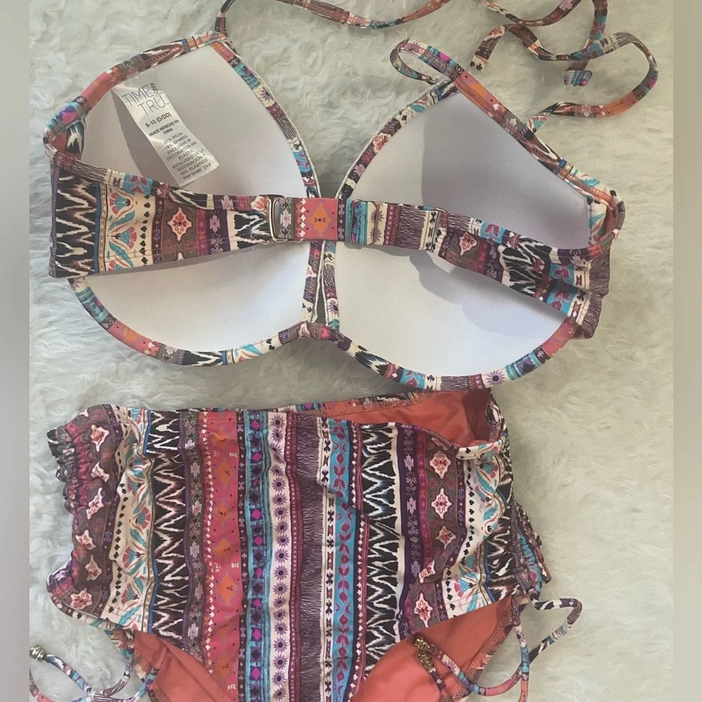 Aztec pattern Bikini set. - Picture 3 of 5